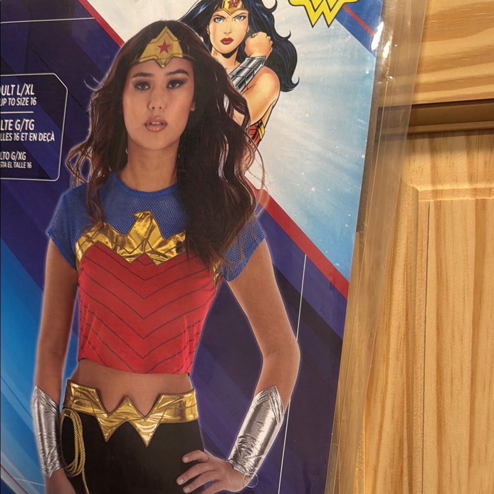 Wonder Woman Costume - Red and Blue - Picture 2 of 4